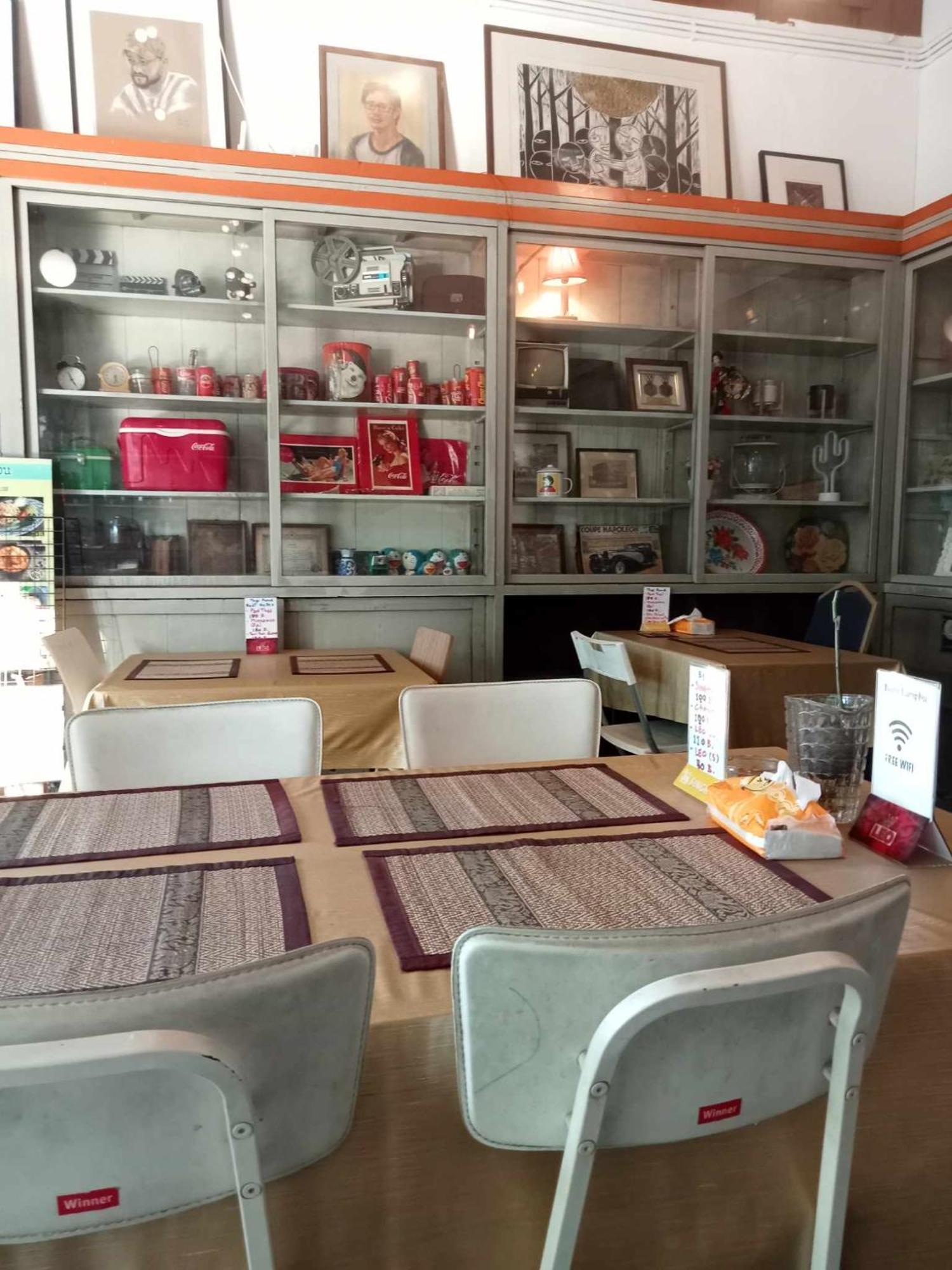曼谷Bang Lumphu House&Bistro公寓 外观 照片