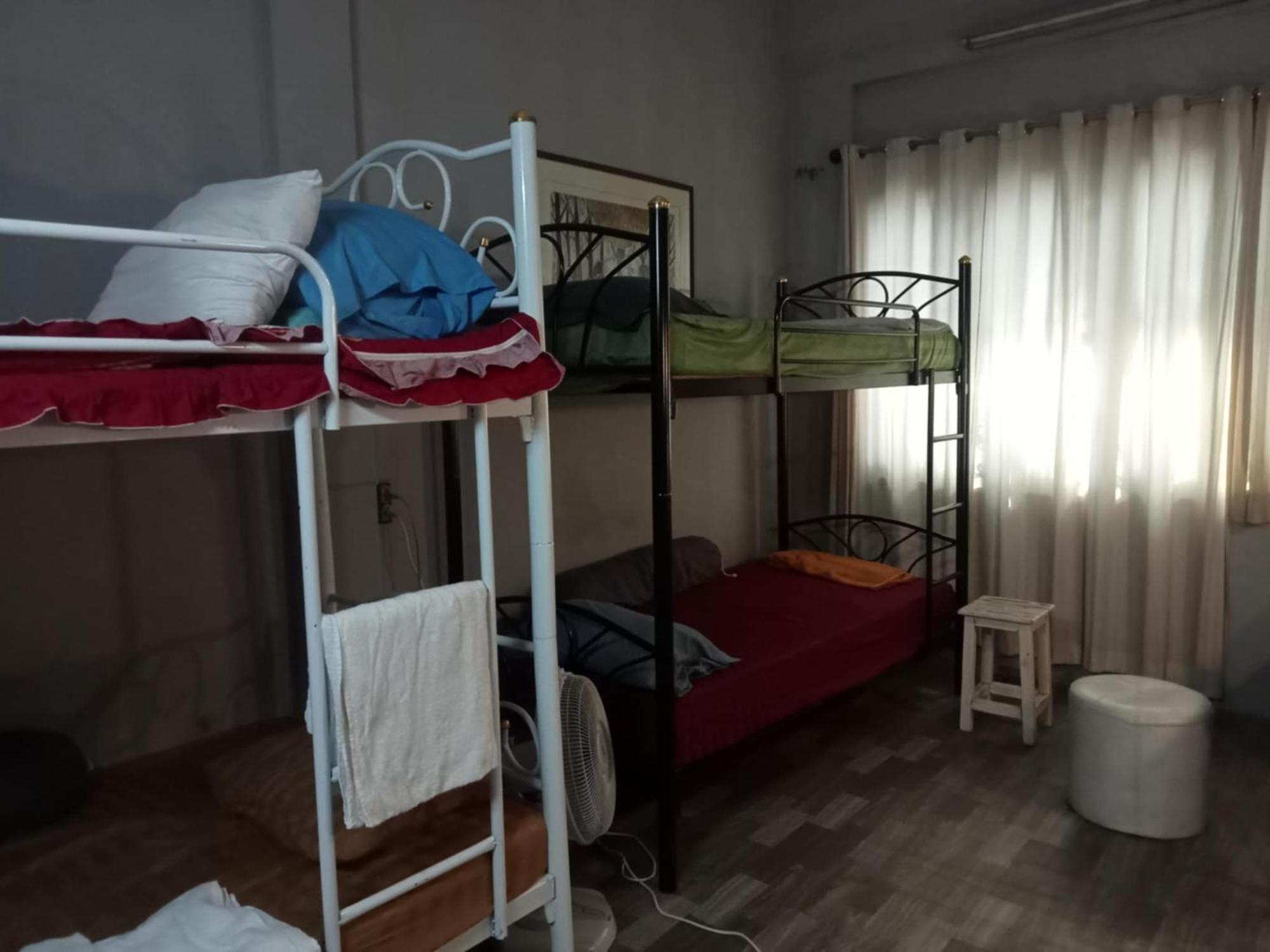 曼谷Bang Lumphu House&Bistro公寓 外观 照片